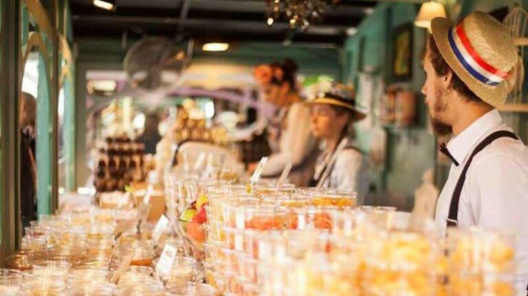 Mercatino francese 2017: belle epoque in SS annunziata