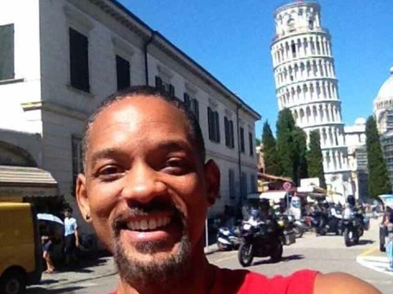 I vip in vacanza in Toscana, con selfie