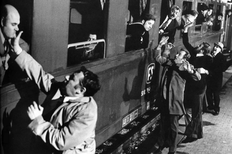 “Una targa ad Amici Miei in via dei Renai”