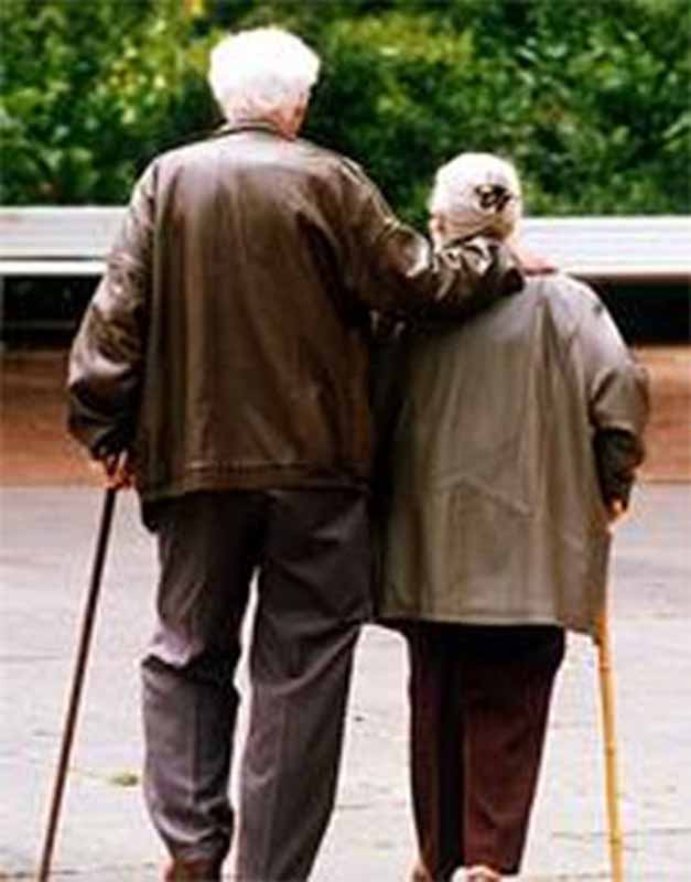 I nonni? Costretti a vendere casa per sopravvivere