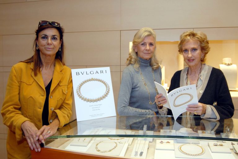 Un’asta di preziosi della Maison Bulgari in favore della salute delle donne