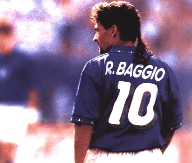 Una canzone per onorare la maglia viola/Video