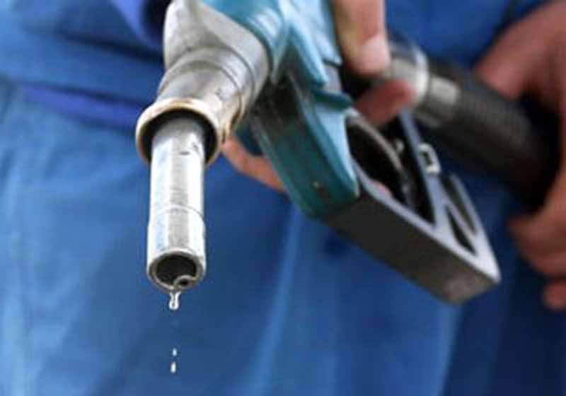 Firenze, pompe di benzina manomesse: sequestrati sei erogatori dalla Finanza