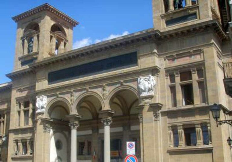 I lavoratori Cooplat per la Nazionale, donati 7500 euro per il restauro dei libri