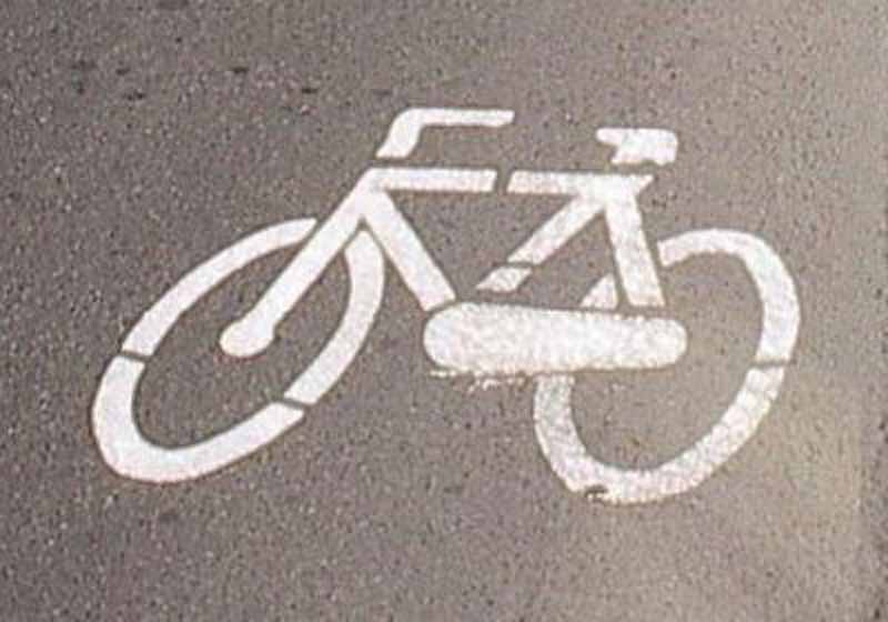 Via ai lavori alle piste ciclabili: le biciclette saranno rimosse