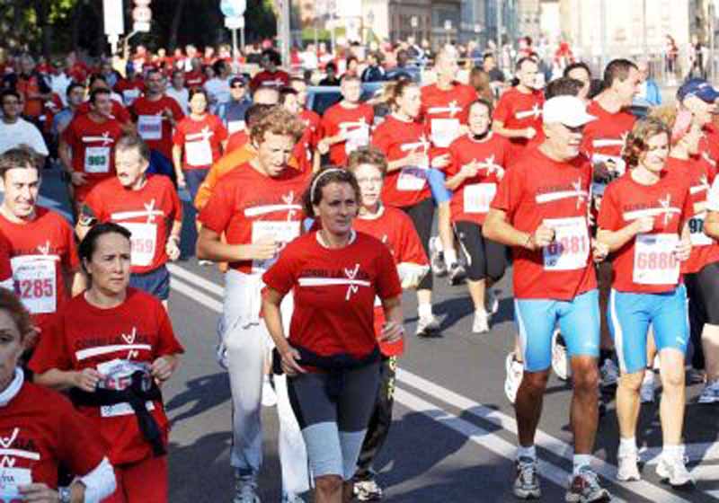 ”Corri la vita”, tutti di corsa (in giallo) contro il tumore al seno