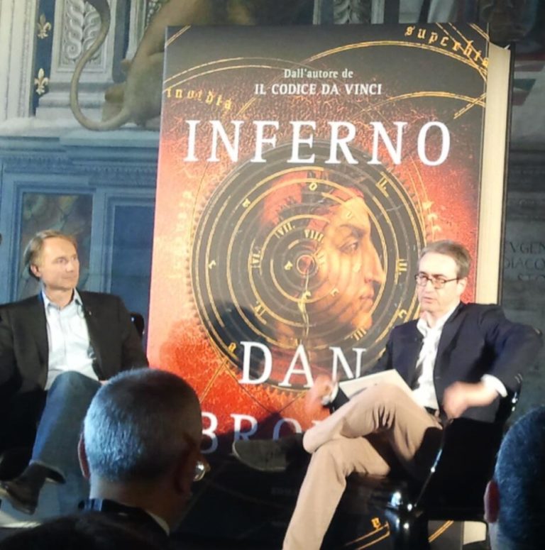Dan Brown a Palazzo Vecchio: ”Nel mio Inferno vorrei Benigni”