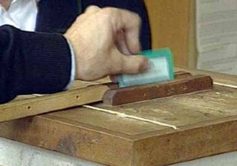 Elezioni, affluenza in netto calo anche a Firenze e in Toscana: i numeri