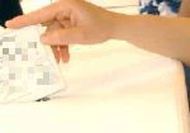 Elezioni, 50enne fotografa la scheda: ”Volevo un ricordo del voto”. Denunciata