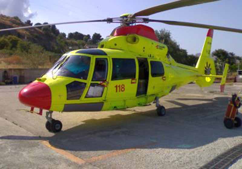 Incendio in casa, donna gravemente ustionata