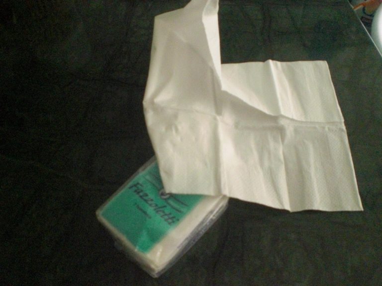 Un pacchetto di coca al posto dei kleenex