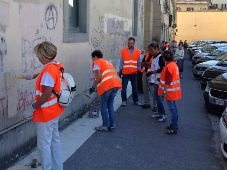 Firenze tirata a lucido da 400 Angeli