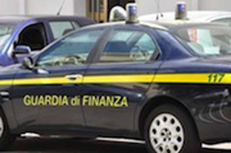 ”Ricettazione ed evasione fiscale”, arrestato un ”compro oro”