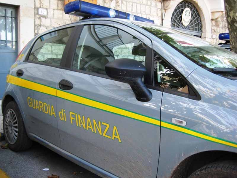 Sequestrati 500mila gioielli ”pericolosi”