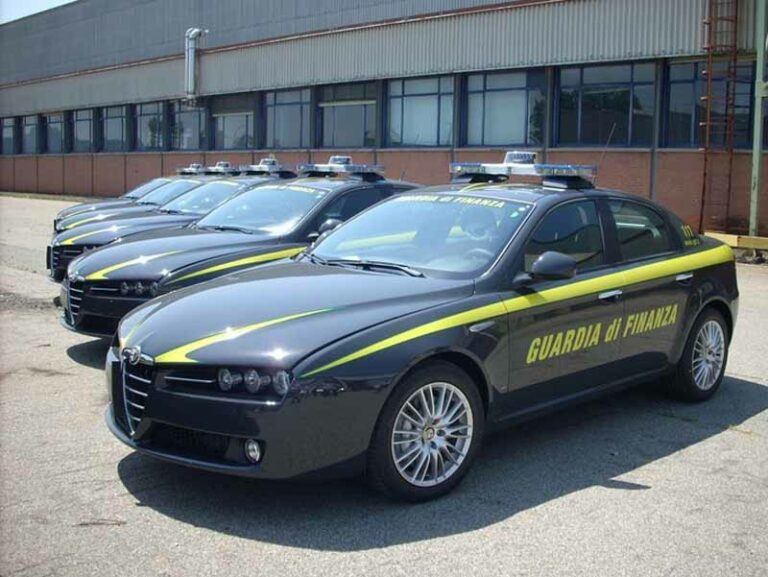 Riciclaggio formato famiglia, sequestro da 4 milioni