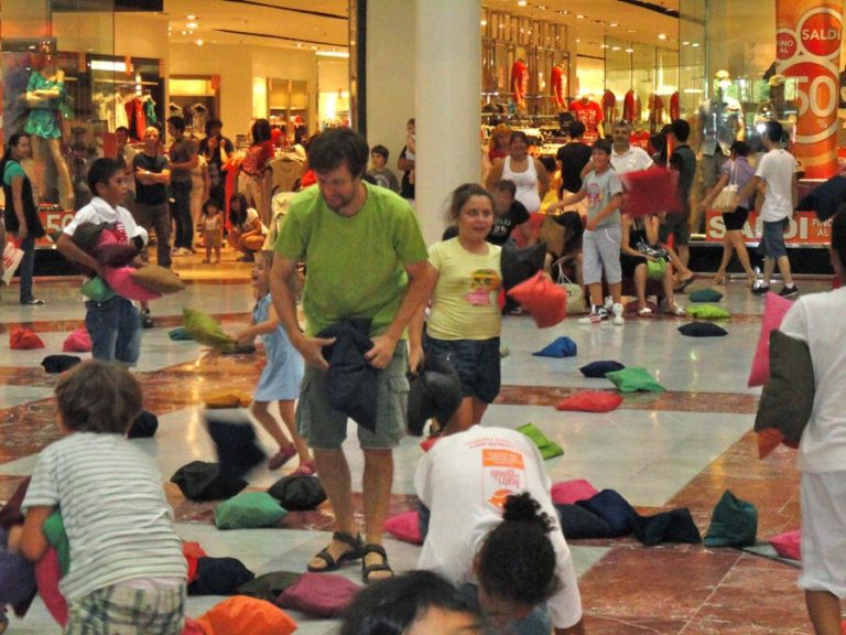 Una mega ‘pillow war’, ai Gigli