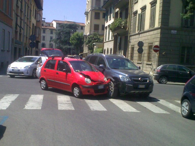 Sicurezza stradale, lunedì e venerdì neri