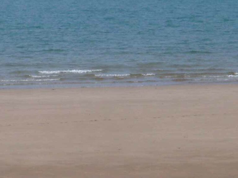 Dopo Viareggio, Livorno: arriva lo stop ai bagni