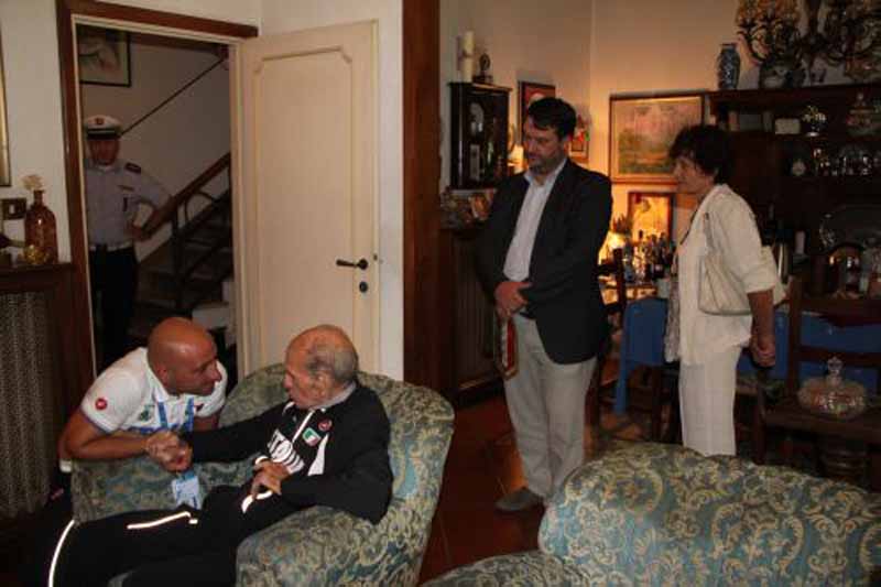 Gli azzurri in visita da Alfredo Martini