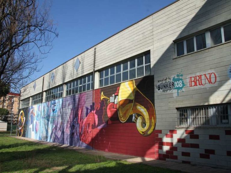 Murales alla Barsanti: alle superiori l’educazione passa anche dalla street art