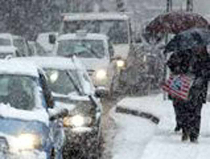 L’inverno non scherza più, neve in arrivo anche a bassa quota in Toscana