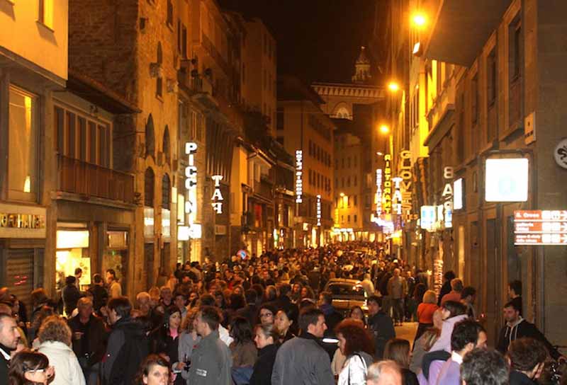 Notte Bianca: centro pedonale, maxi ztl e un mare di eventi