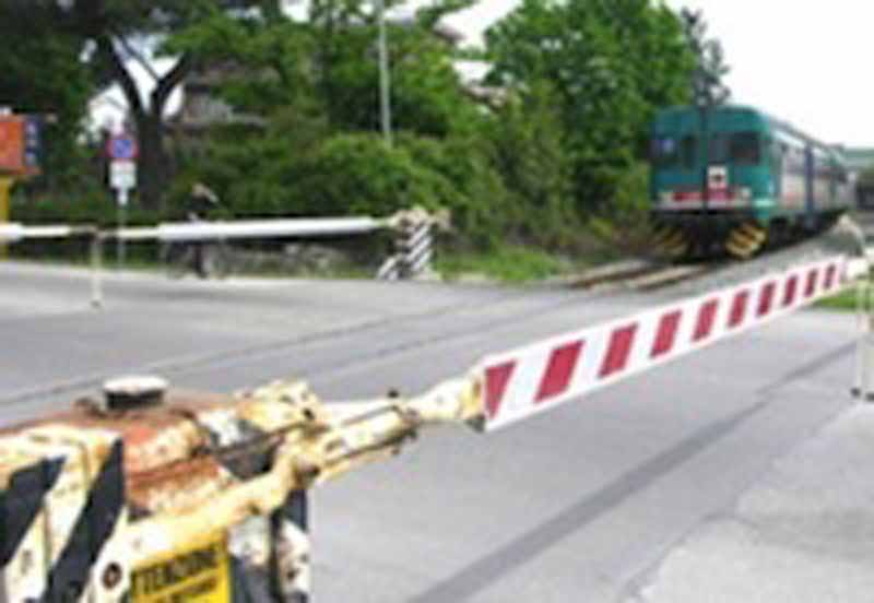 San Miniato, muore sotto il treno