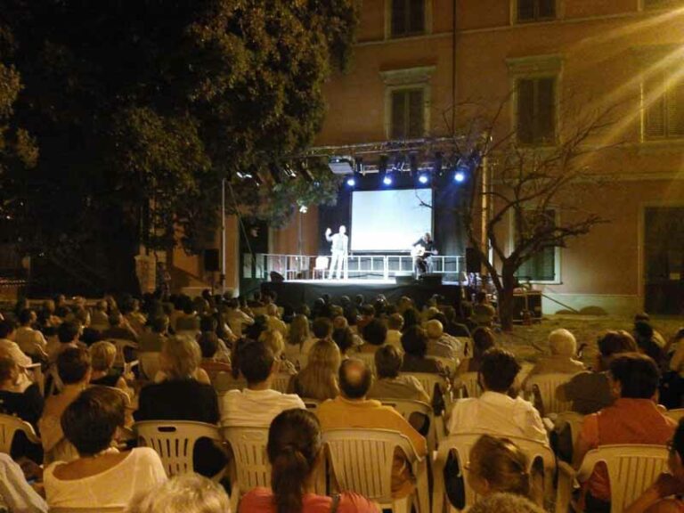 Omaggio a De André, tra parole e musica