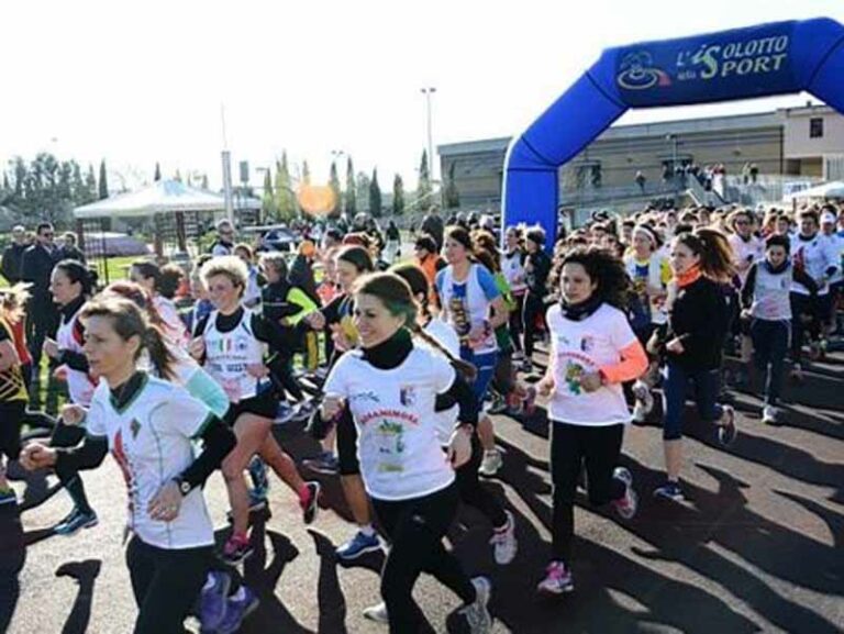 Rosamimosa, corsa in rosa contro la violenza
