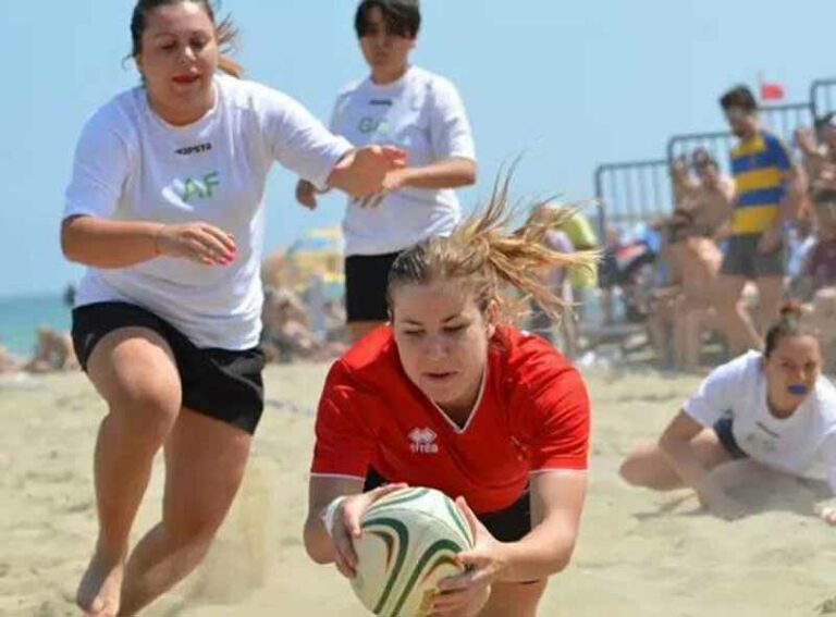 Rugby ”on the beach”, in riva all’Arno