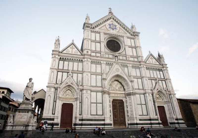 ”I Giochi pe’ Fochi”: dal beach volley al beach soccer in piazza Santa Croce