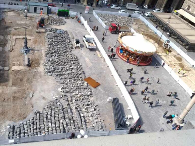 Come visitare gli scavi in piazza della Repubblica