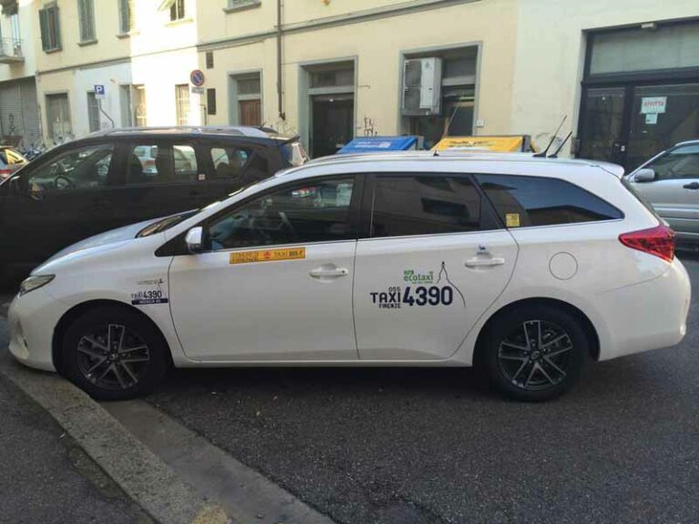 Il taxi? Si paga con un sms