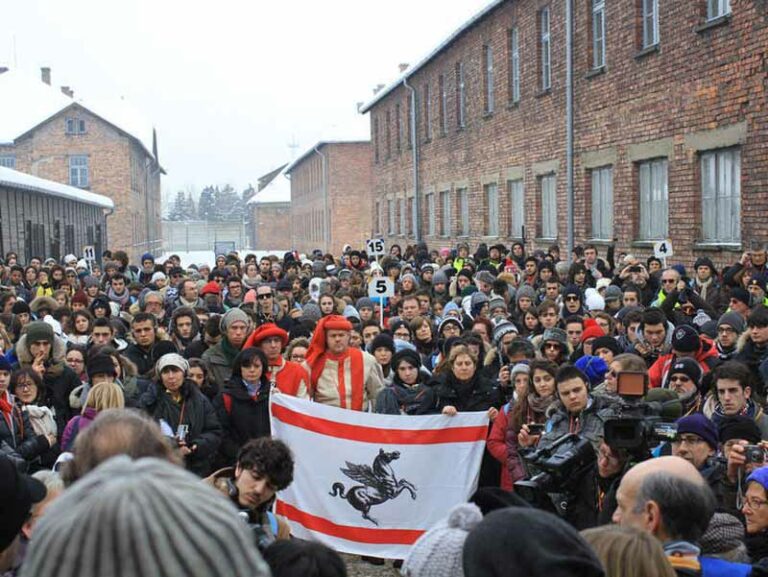 È partito il Treno della memoria, 500 studenti sui binari della Shoah