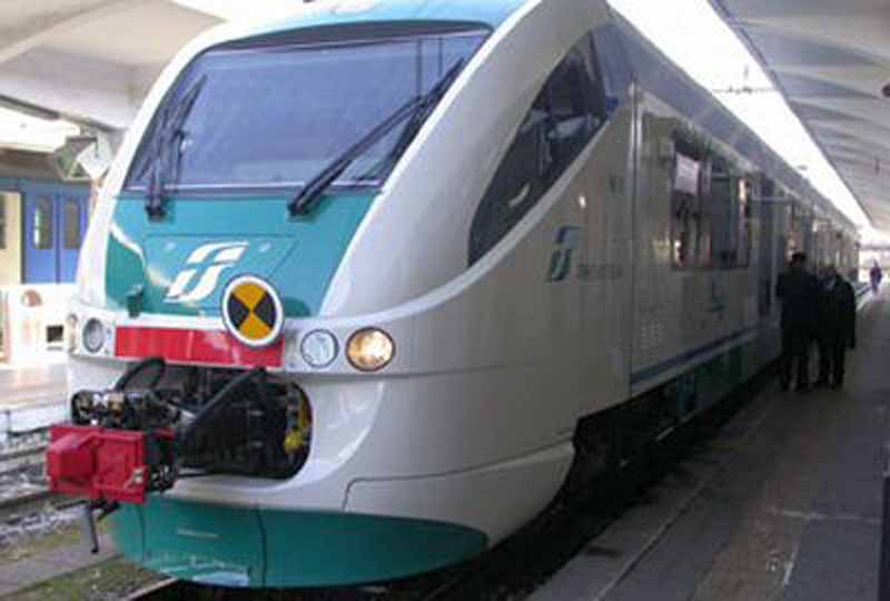 Muore investito dal treno alla stazione di Vicchio