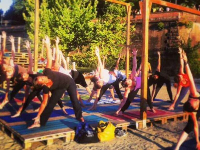 Bocce e yoga, corsi gratuiti sull’Arno