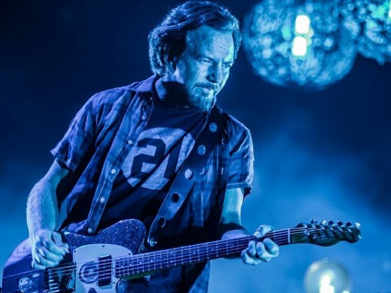 Eddie Vedder a Firenze: biglietti, in corso la prevendita