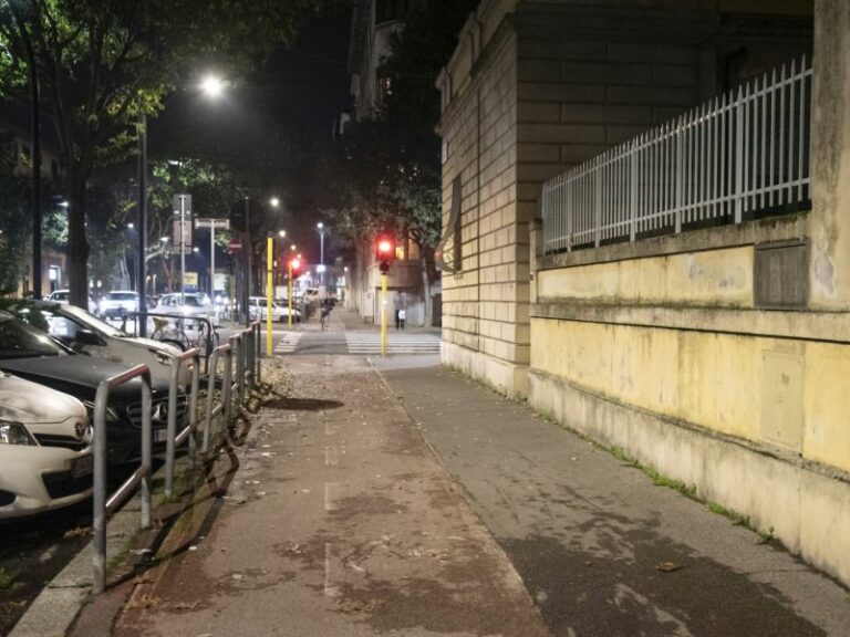 Raddoppiano le luci in Viale dei Mille