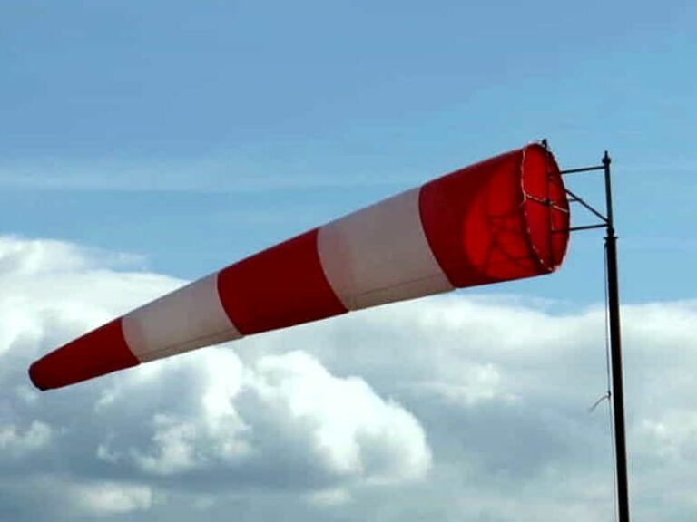 Meteo: a Firenze vento e freddo, dopo l’anticipo di primavera