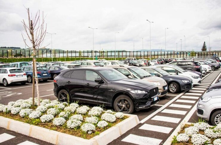 Parcheggio tramvia Firenze autostrada