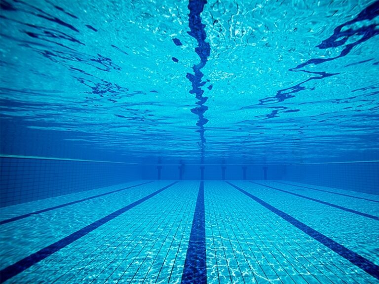 Riapre la piscina Costoli, prezzi e orari per la stagione 2019
