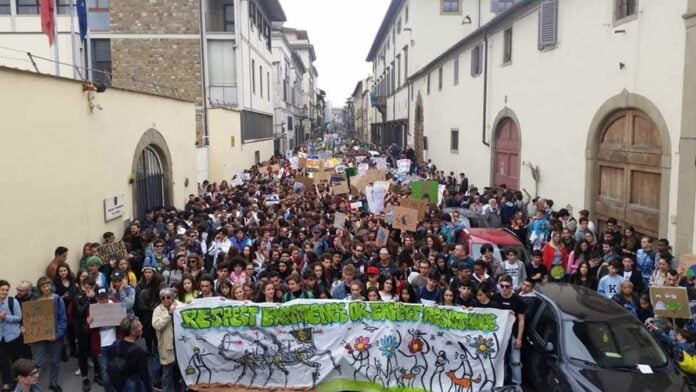 Sciopero clima Firenze corteo manifestazione