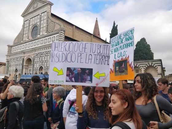 Friday for Future, studenti in sciopero, le immagini della manifestazione per il clima a Firenze