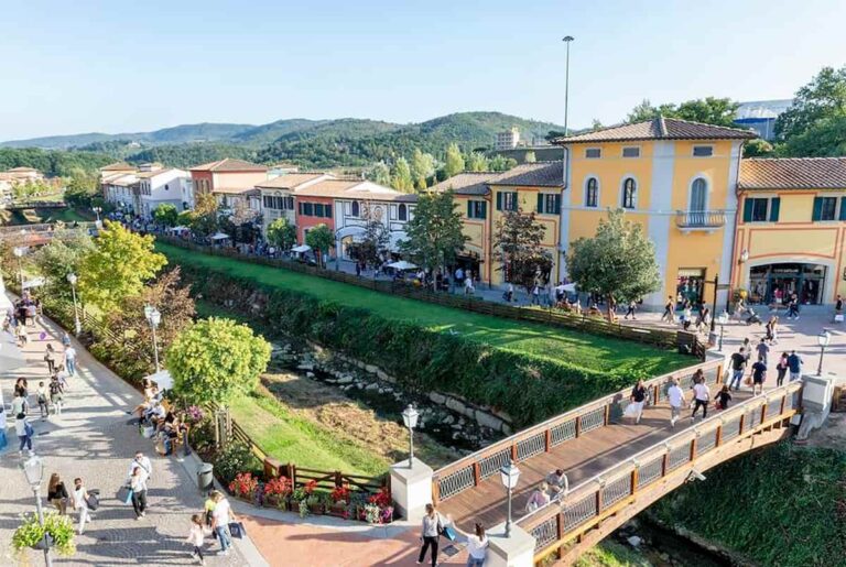Outlet di Barberino: fashion festival, 12 ore di “saldi”