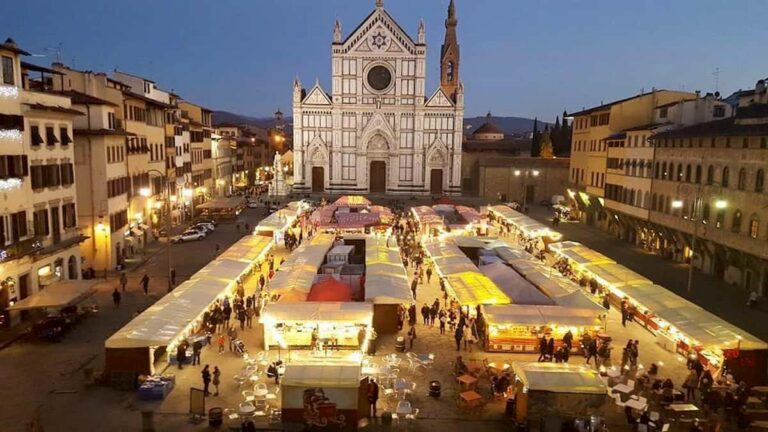 Mercatino di Natale in piazza Santa Croce a Firenze, date e orari