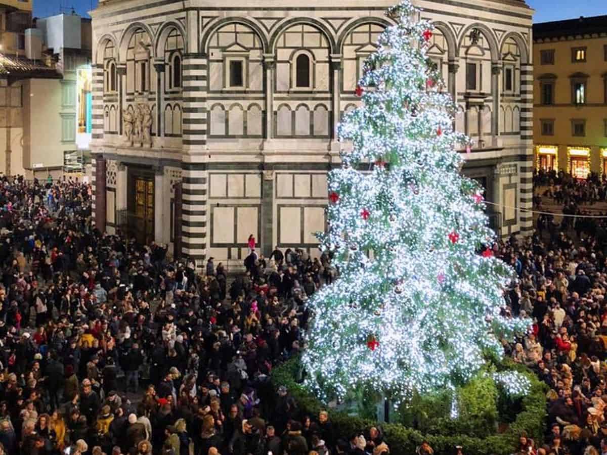 Albero Di Natale 7 Metri.Eventi A Firenze Cosa Fare Nel Weekend Dell Immacolata 6 7 8 Dicembre