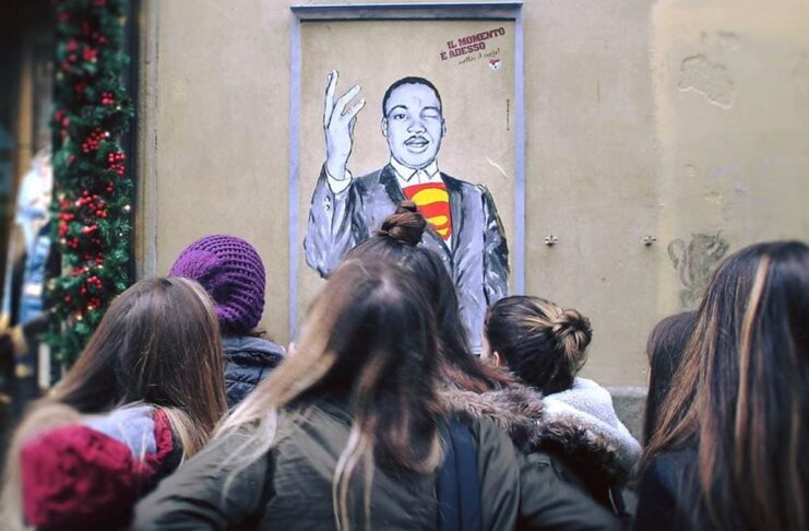 Martin Luther King Firenze Street art LeDiesis Cuore si scioglie