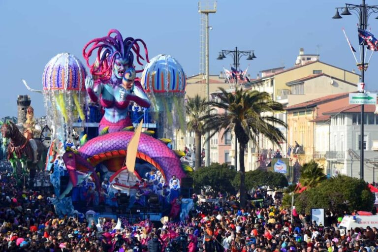 Carnevale Viareggio 2020: date, eventi e prezzi dei biglietti