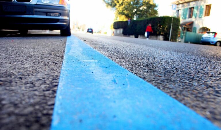 Parcheggiatori abusivi a Firenze: maxi operazione