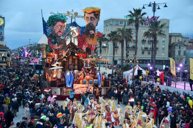 5 cose da sapere sul corso terzo corso del Carnevale di Viareggio